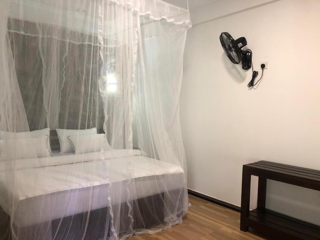 Sky Garden Ella Apartment Exterior foto
