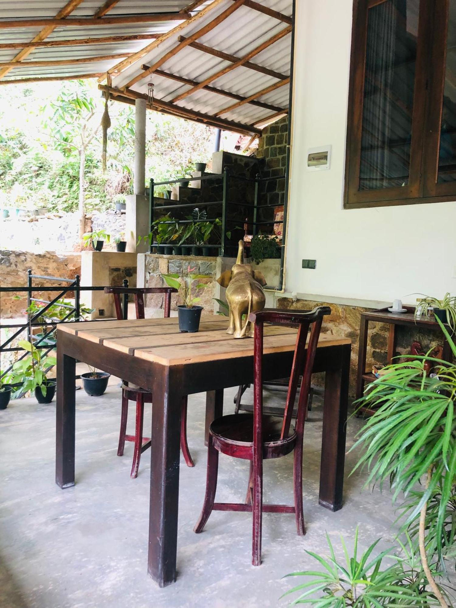 Sky Garden Ella Apartment Exterior foto